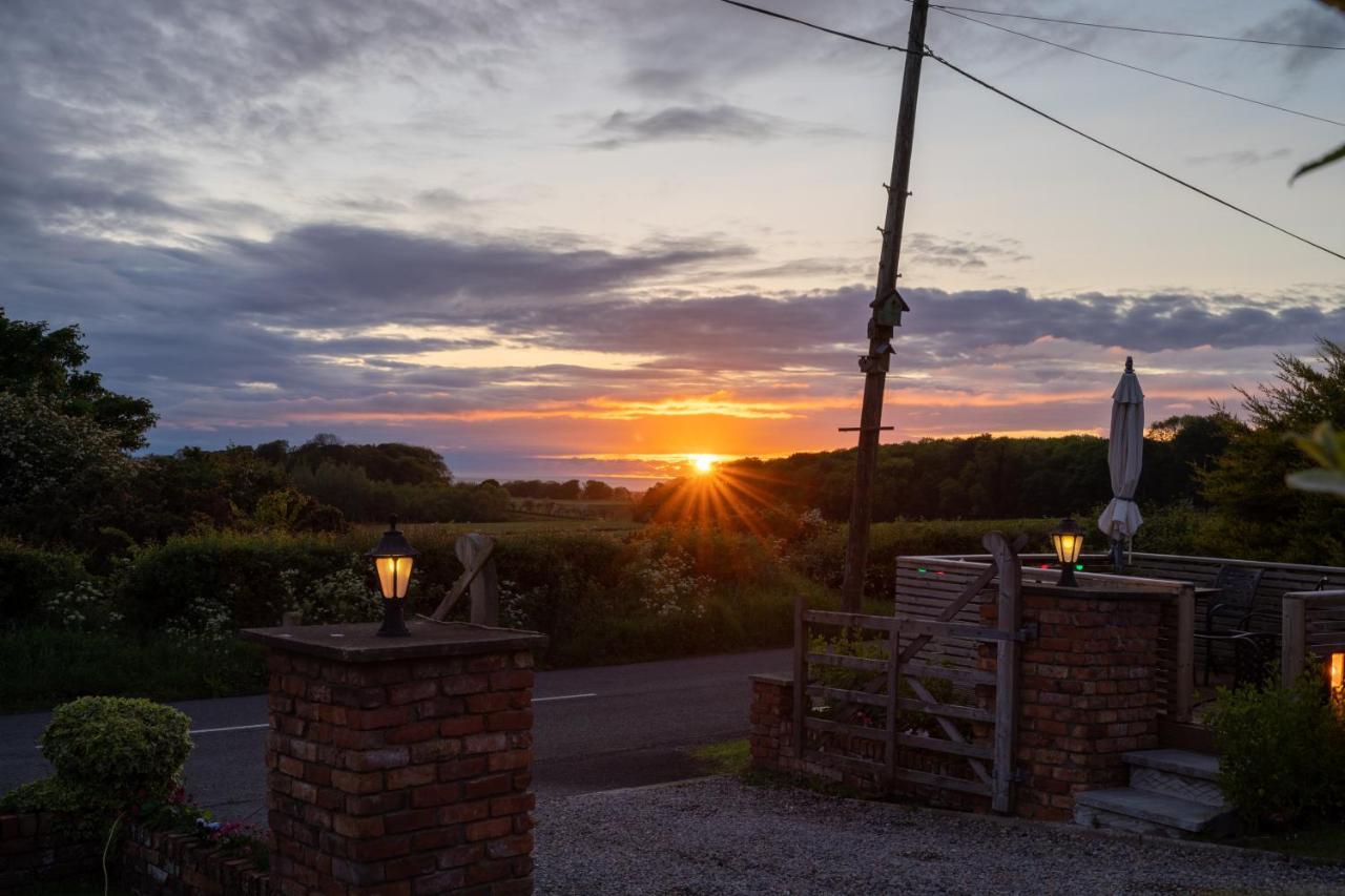 Rest A While Bed & Breakfast Bushmills Exterior photo