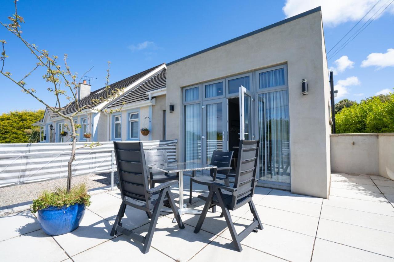 Rest A While Bed & Breakfast Bushmills Exterior photo