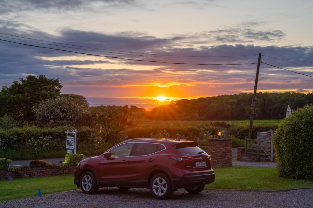 Rest A While Bed & Breakfast Bushmills Exterior photo