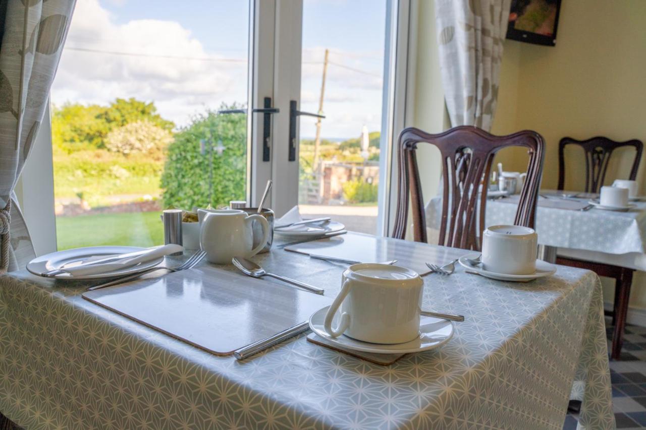 Rest A While Bed & Breakfast Bushmills Exterior photo