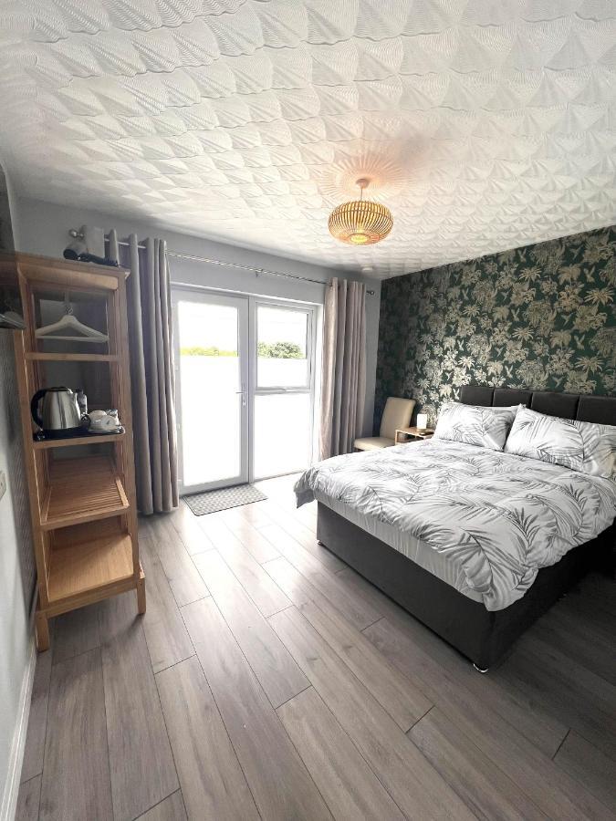 Rest A While Bed & Breakfast Bushmills Room photo